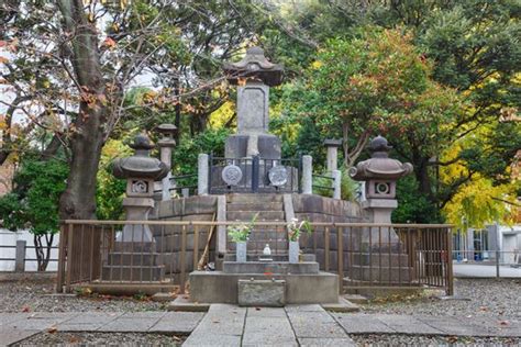 夢見 墳墓|夢見墓穴、墓基、墳墓 建築 周公解夢